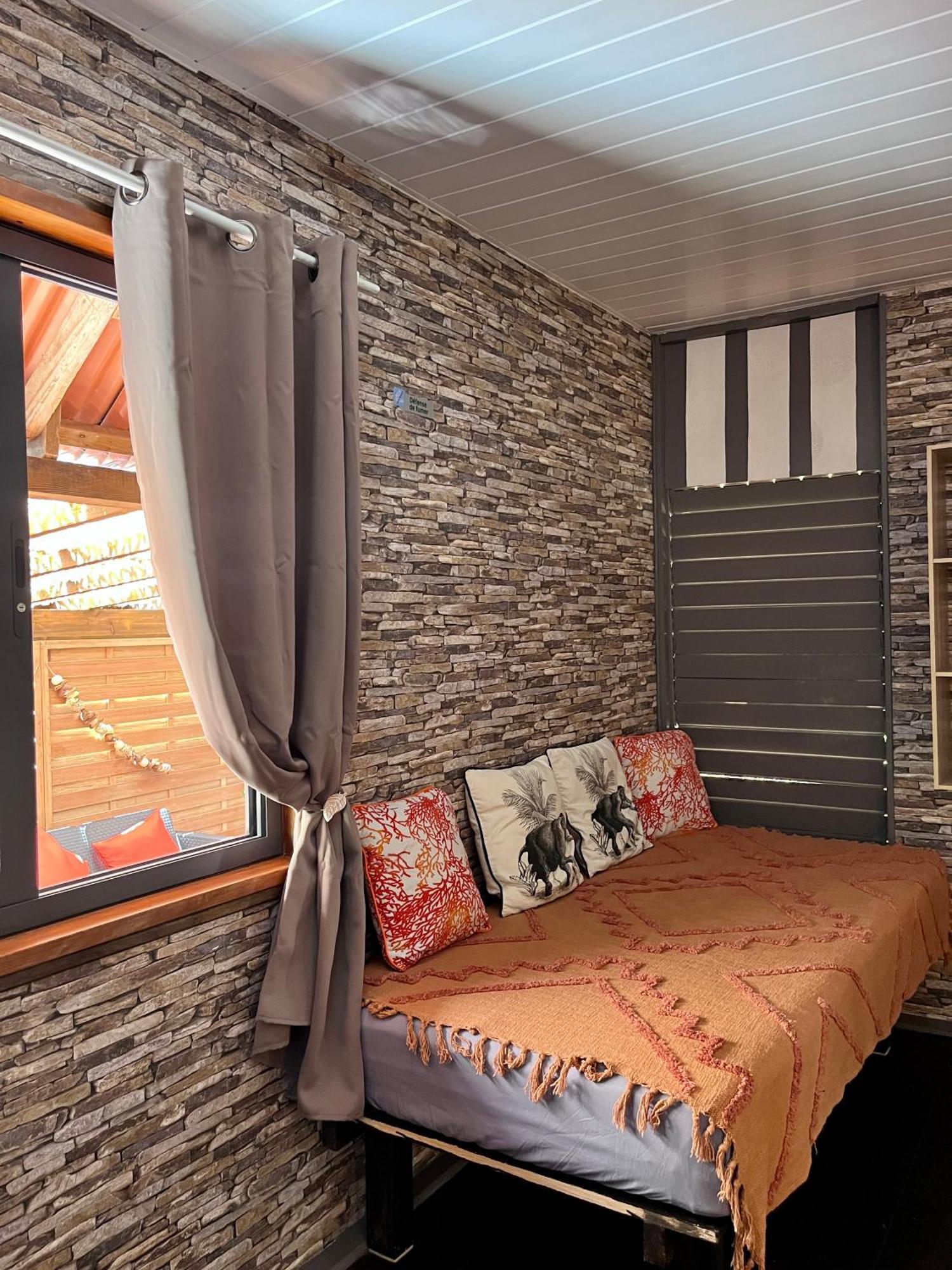 Faaora Lodge, Little Paradise Haapiti Dış mekan fotoğraf
